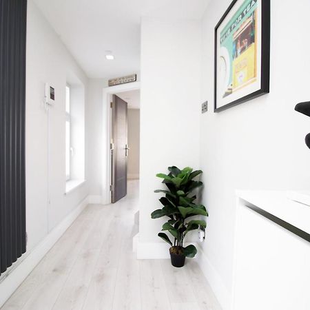 New 2 Bed Comfort - Functional - Secure - Private Cardiff Esterno foto