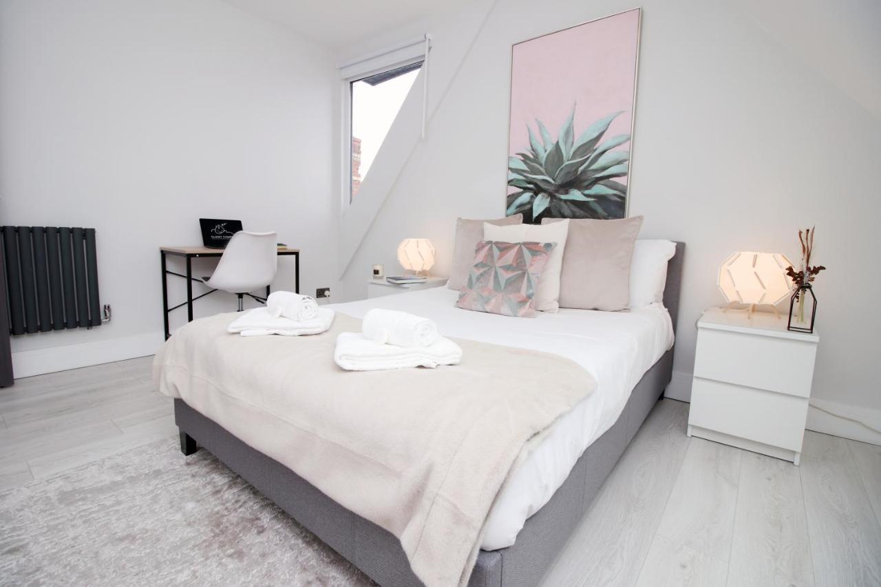 New 2 Bed Comfort - Functional - Secure - Private Cardiff Esterno foto