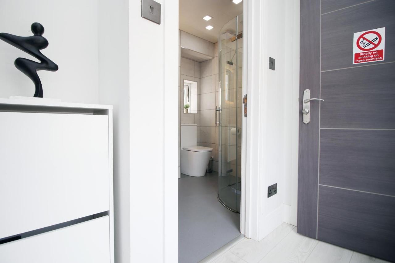 New 2 Bed Comfort - Functional - Secure - Private Cardiff Esterno foto
