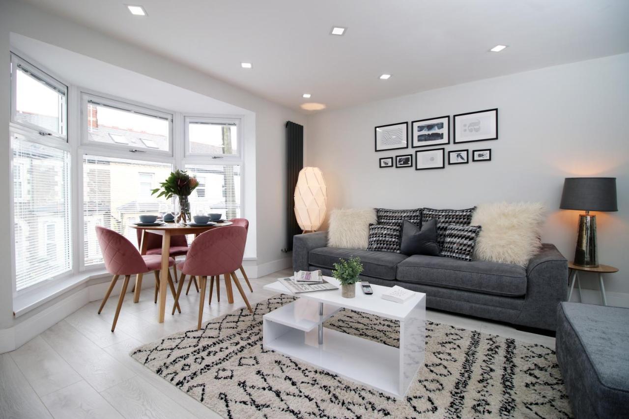 New 2 Bed Comfort - Functional - Secure - Private Cardiff Esterno foto